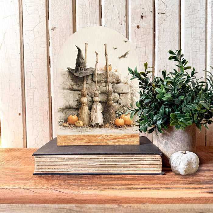 Witches Broom Arched Shelf Sitter