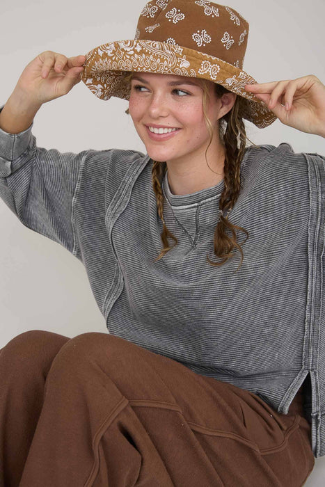 Regular & Plus Sizes Blu Pepper Women’s Sweatshirt Exposed Seam Side Slit Knit Top – Washed Casual Long Sleeved