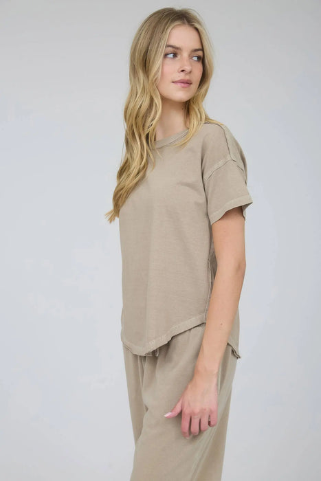 Exposed seam cotton tee women’s casual boutique fashion