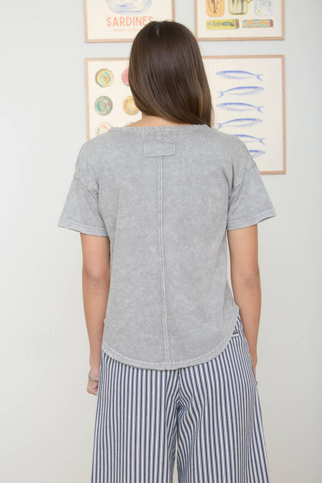 WASHED SCOOP NECK RAW EDGE SHORT SLEEVE KNIT TOP