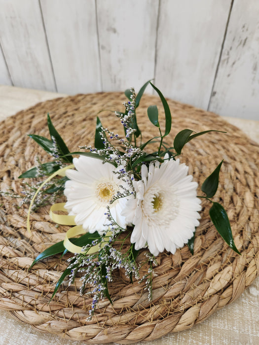 Fresh flower corsage and/or boutonniere option 9