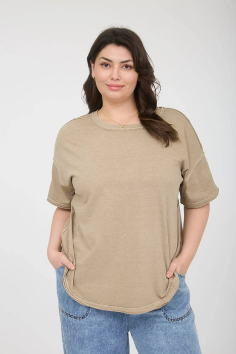 Casual exposed seam knit top plus size spring summer outfit