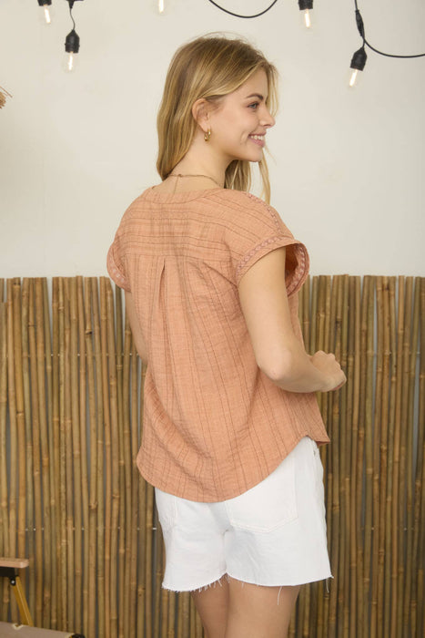 TEXTURED WOVEN PATTERN LINE LACE DETAIL TOP