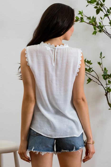SLEEVELESS LACE EDGE WOVEN TOP: LIGHT FUCHSIA
