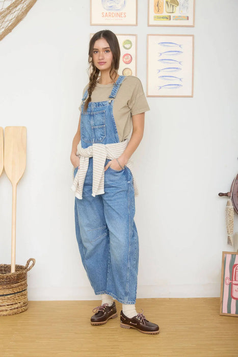 Casual round neck knit tee relaxed summer fashion