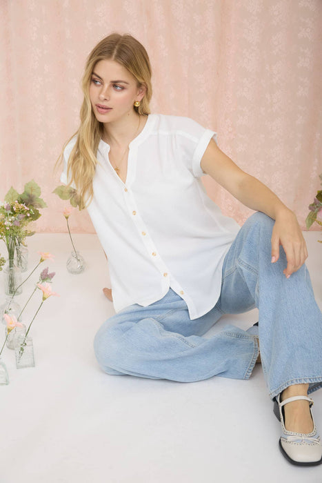 CUFFED SLEEVE BUTTON DOWN LIGHTWEIGHT TOP