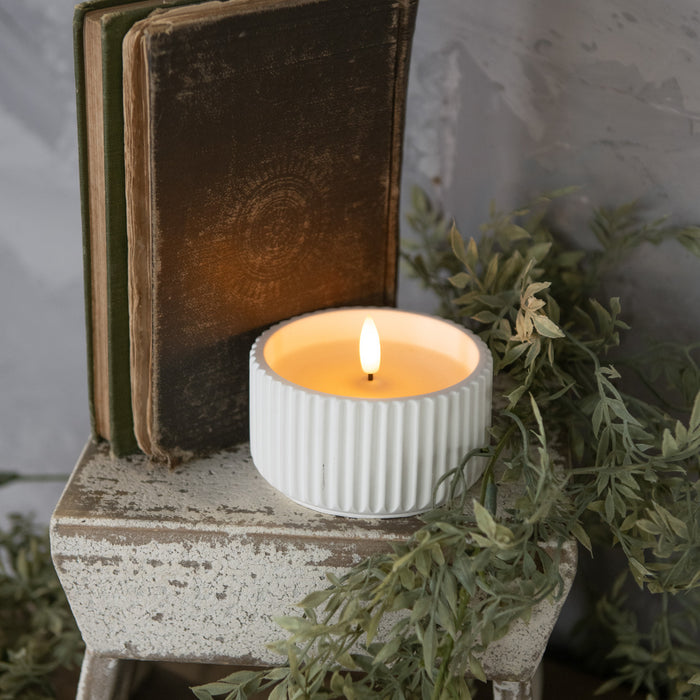 Ribbed Ceramic 3D Flame White Candle