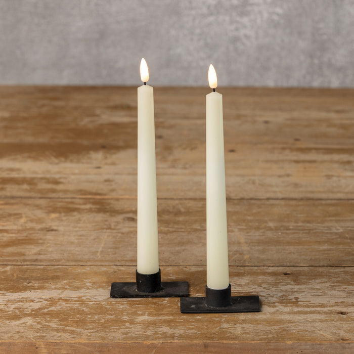 9.5 inch ivory LED taper candle with realistic 3D flame and 6-hour timer feature
