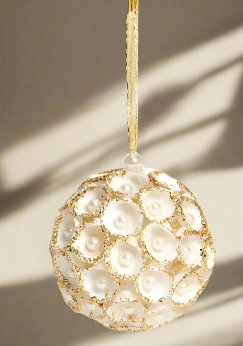 Clamrose Ball Ornament with Pearls (Gold)