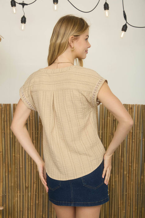 TEXTURED WOVEN PATTERN LINE LACE DETAIL TOP