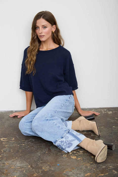 RAW EDGE BOXY SHORT SLEEVE KNIT SWEATER