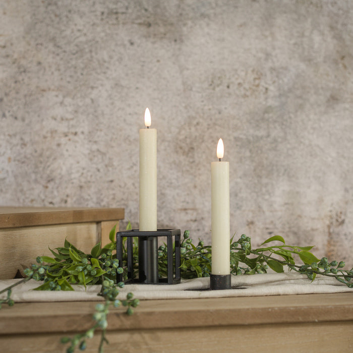 3D Flame 2025 Ivory Shimmer Taper Candle 7.25"