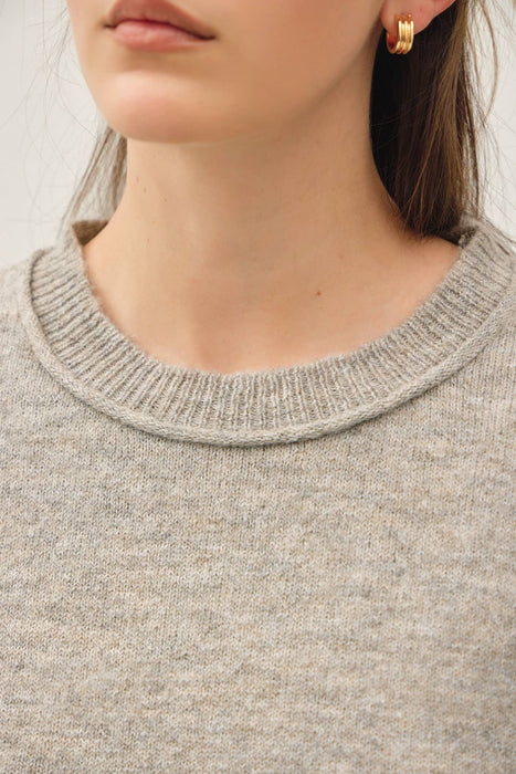 CREW NECK PULLOVER EXPOSED SEAM KNIT SWEATER