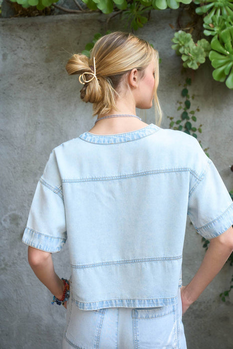 WASHED DENIM SPLIT NECK SHORT SLEEVE TOP