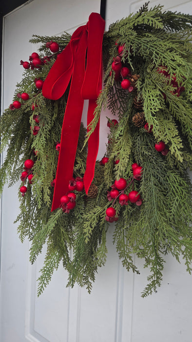 Artificial holiday wreath with cedar greenery and berries – Winona MN décor style