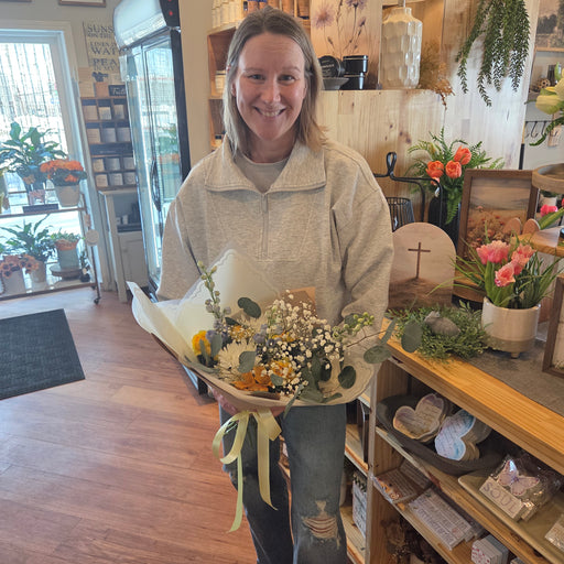 Locally made fresh flower bundle in Lewiston MN blue yellow white bouquet