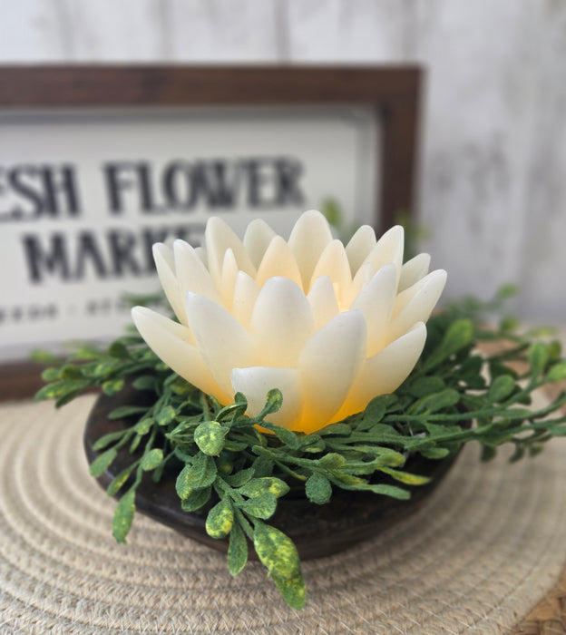 Ivory Flameless Flower Candle with 6 hour timer