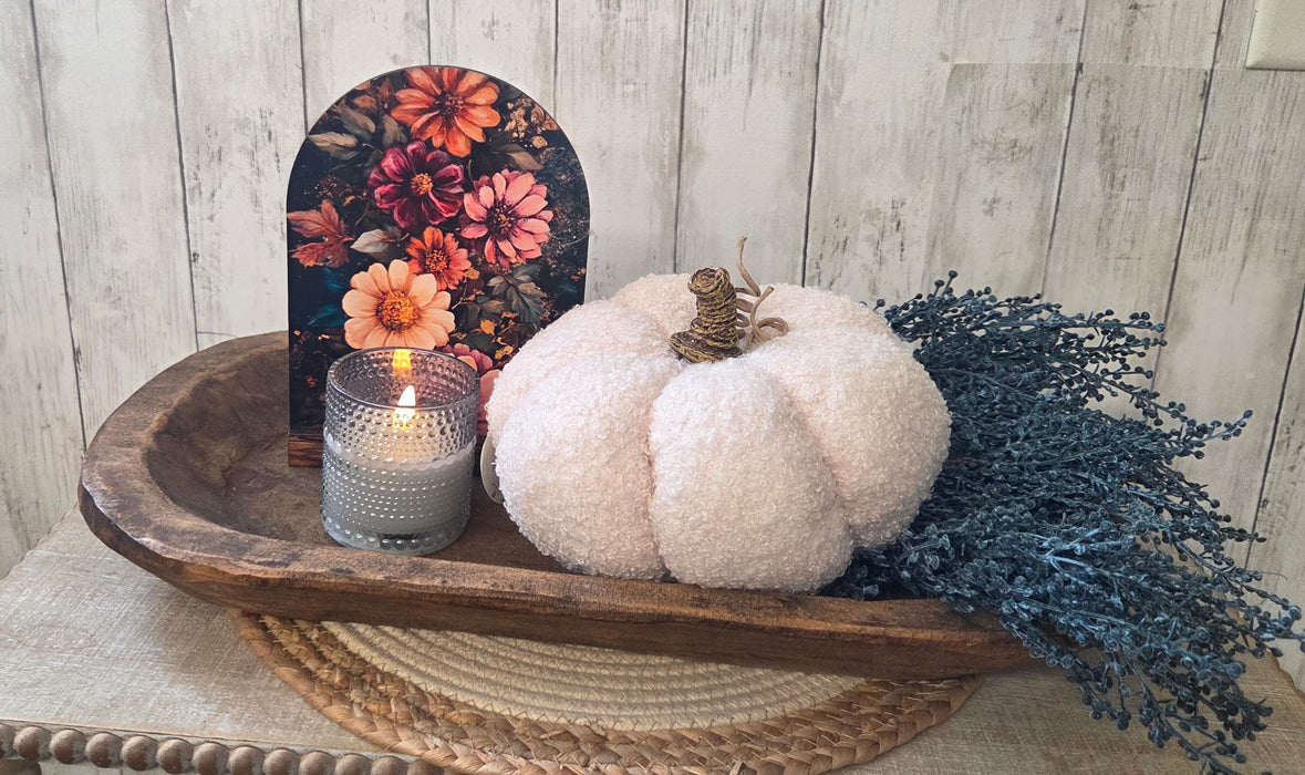 Matte blue artificial berries on wired stems – realistic detail for seasonal floral decor in Minnesota homes