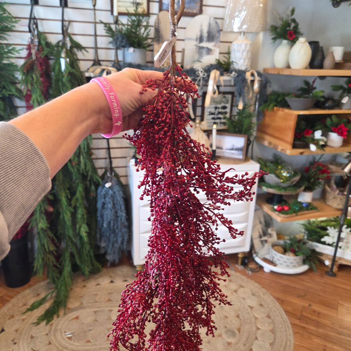 Artficial Red Berry Christmas Garland 6 Feet long