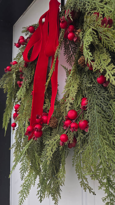 Farmhouse red velvet Christmas wreath – Heartland Store MN near Rochester MN