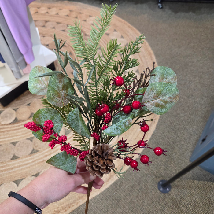 16" Mix Pine Spray With Red Berry